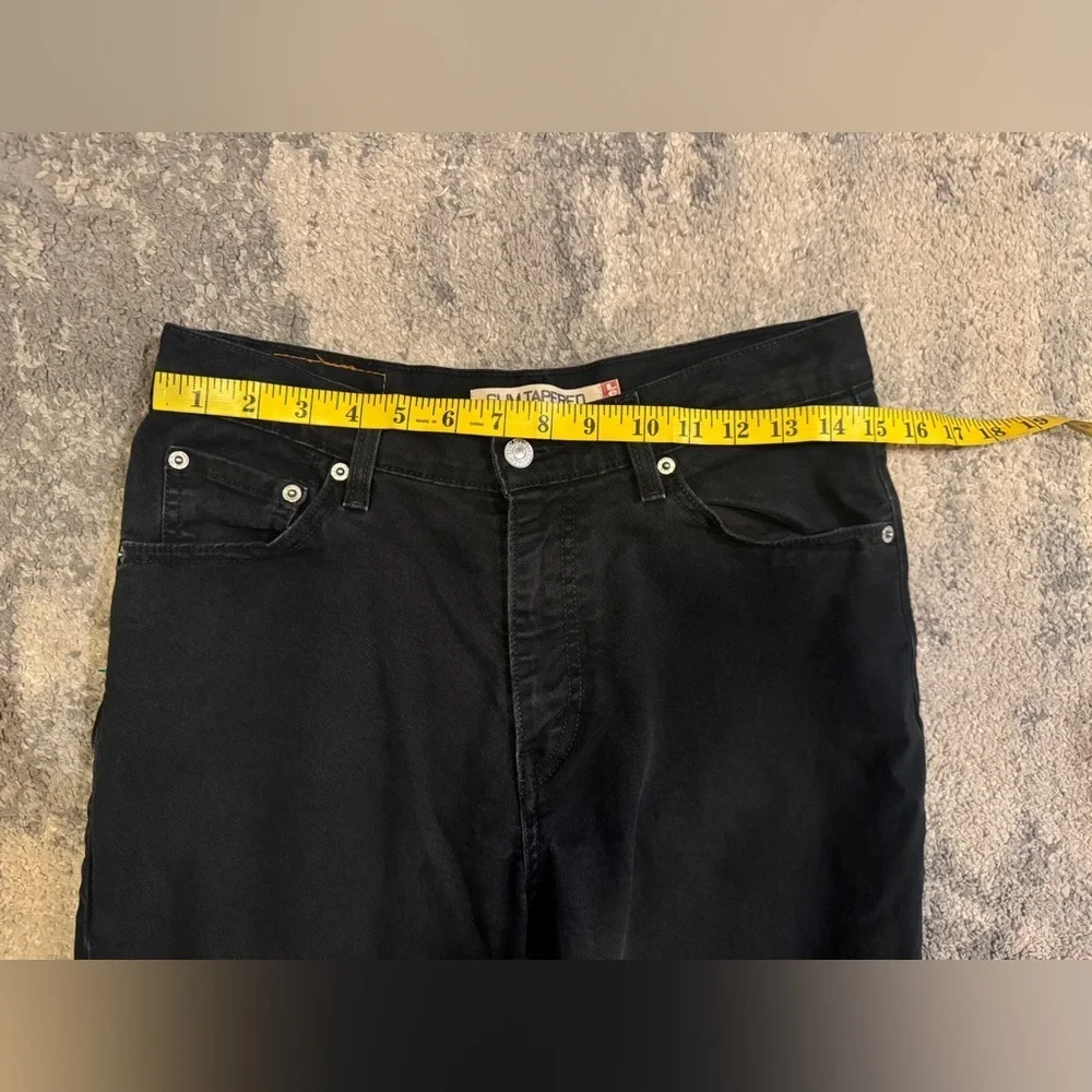 Levis dark jeans